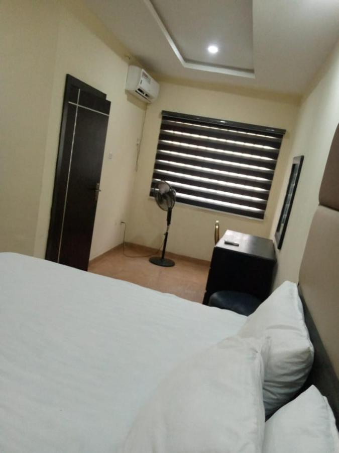 Senators Suites And Towers Hotel Omole المظهر الخارجي الصورة