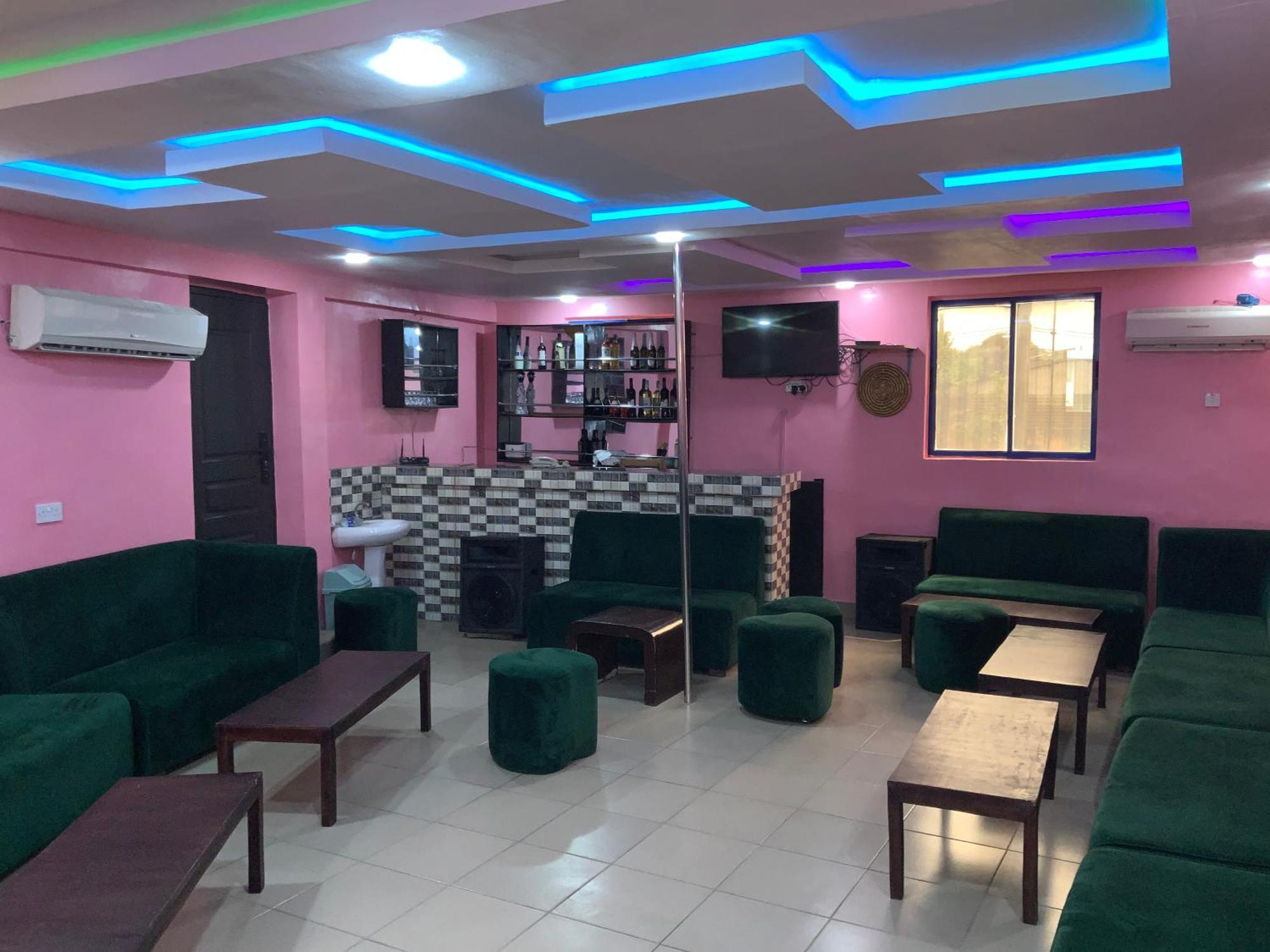 Senators Suites And Towers Hotel Omole المظهر الخارجي الصورة